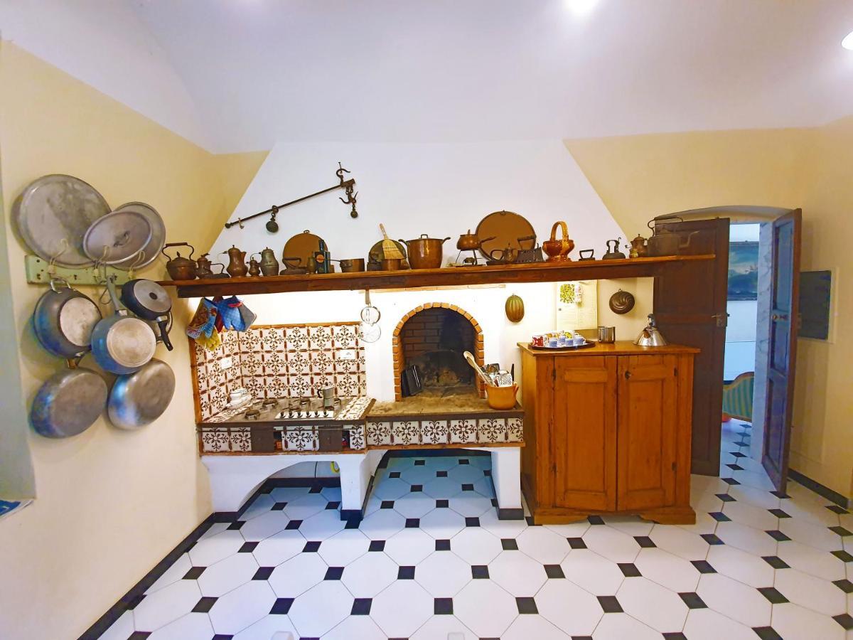 Villa De Benedetti Сарцана Экстерьер фото